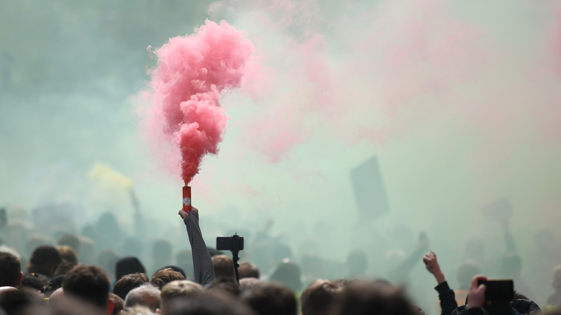 Ole: protestolar gitti | kulüp sevgilileri dinlemeli 1 ole:-protestolar-gitti-|-kulup-sevgilileri-dinlemeli