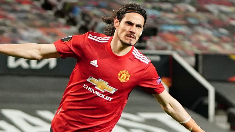 Merson iddia ediyor 7 edinson cavani celebrates after scoring manchester united's second goal against roma
