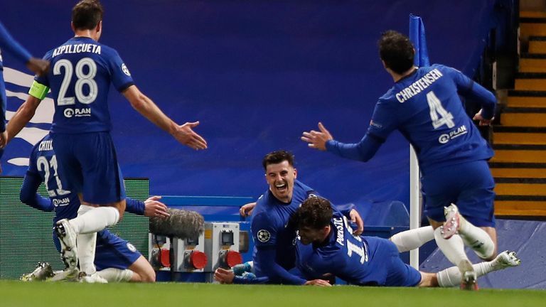 <p>chelsea, gerçek galibiyetten sonra city ile cl hesaplaşması kurdu 2 chelsea celebrate mason mount's second goal in their 2-0 semi-final second leg victory over real madrid