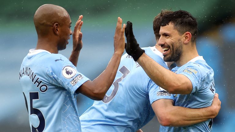 Manchester city'nin bu fiyatlara forvet almaz 4 sergio aguero celebrates his second goal