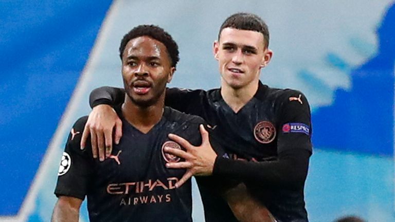 Sıradışı sterlin 3 manchester city's raheem sterling, second left, is congratulated by teammate phil foden after scoring his team's third goal during the champions league group c soccer match between marseille and manchester city at stade velodrome in marseille, france, tuesday, oct. 27, 2020. (guillaume horcajuelo/pool via ap)